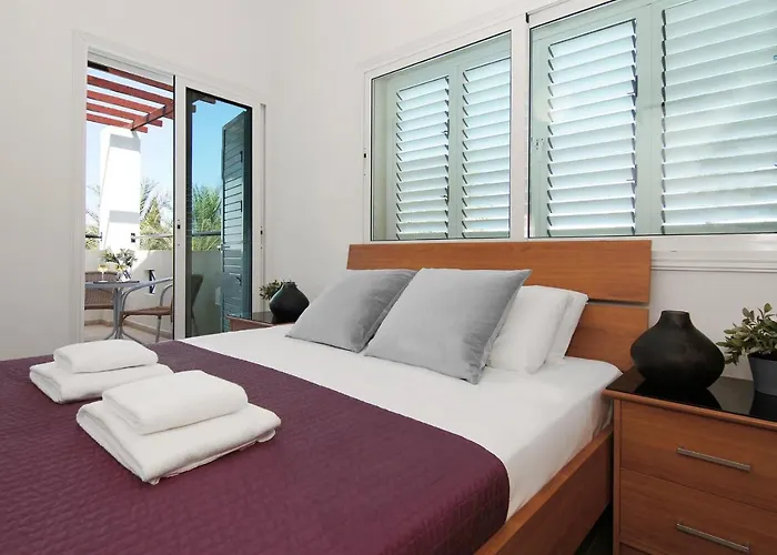 Palm ヴィラ プロタラス